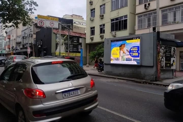 Mídia off no Rio de Janeiro: o que considerar na sua escolha